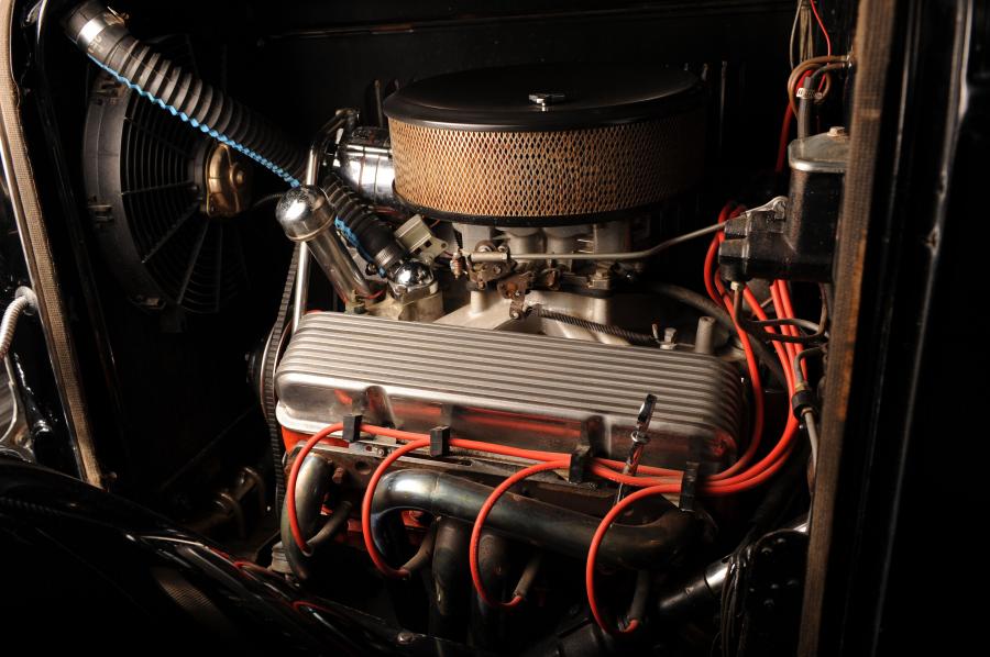  Ford 5-Window Coupe Hot Rod 1932 года  (фото 5 из 5)